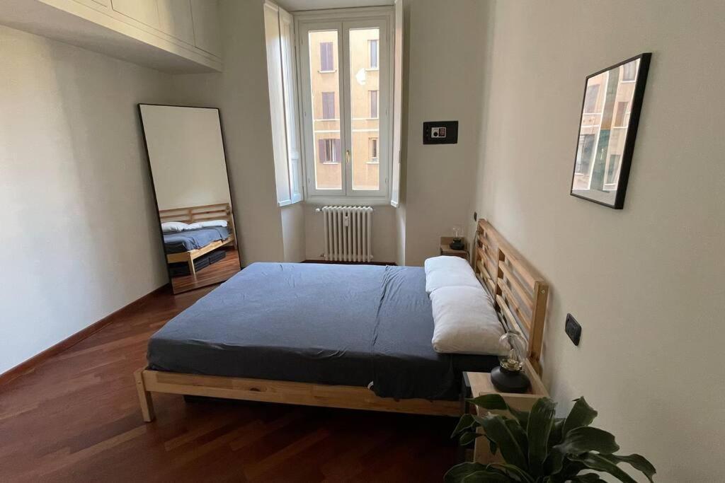 "Iris" Milano Lunigiana In Stazione Centrale Apartman Kültér fotó